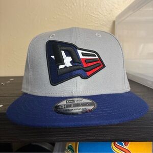 New Era Gray and Blue Snapback Hat